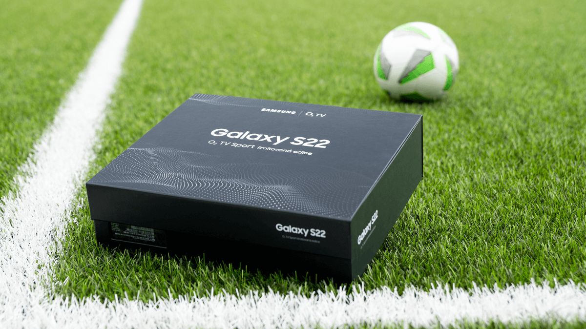 Limitka Galaxy S22 O2 TV Sport edice překvapí. Kromě telefonu ukrývá i řadu dárků ze světa sportu